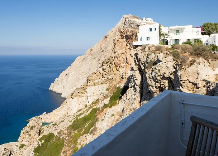 Castro 3* Folégandros